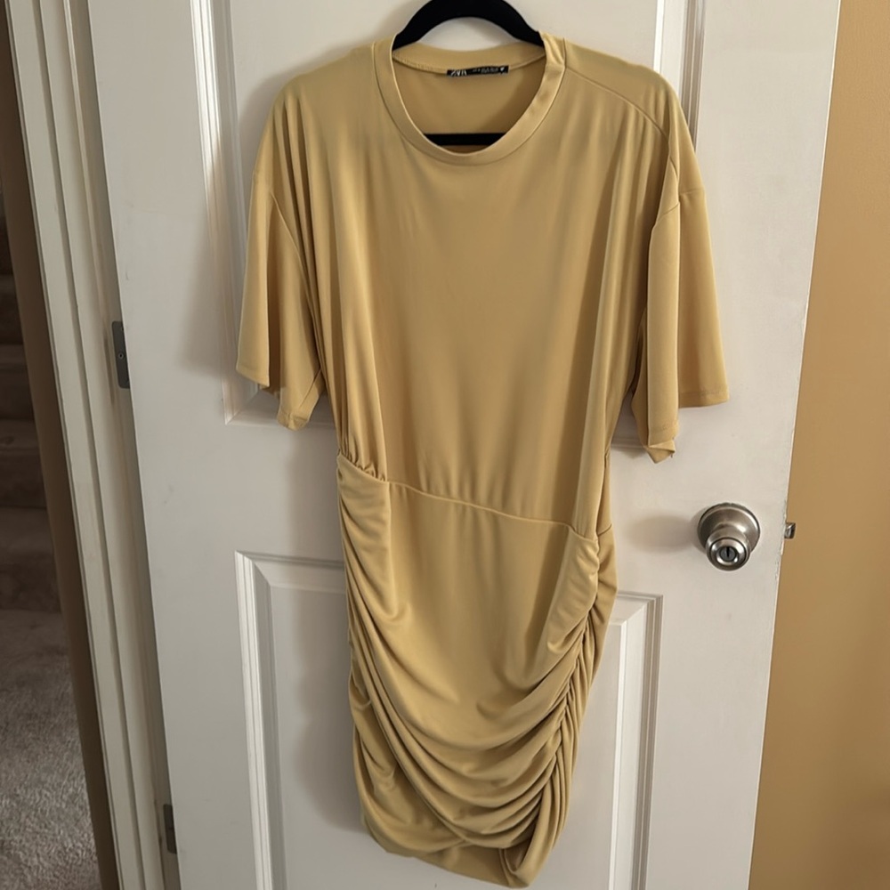 Women’s Zara ruched mini dress